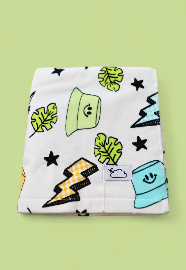 BOLTING TO THE BEACH DREAM TOWEL - Image 2